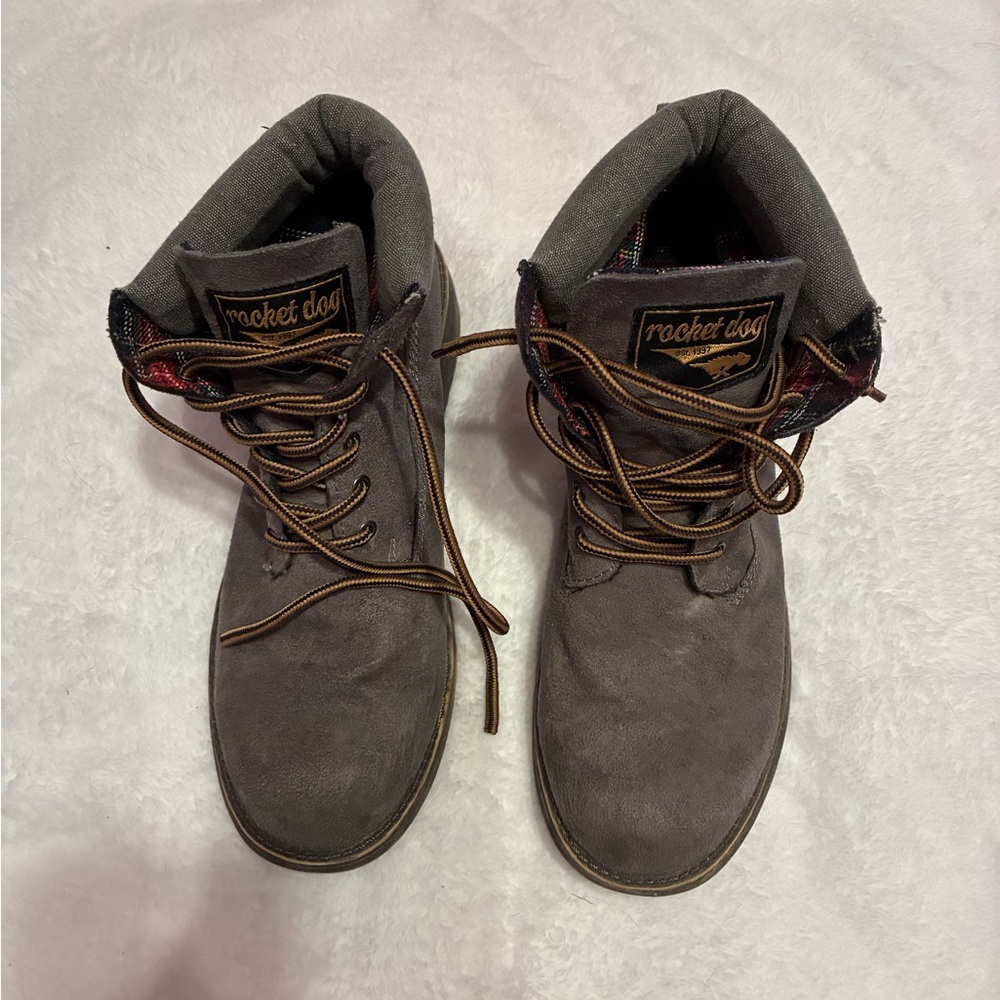 ❗️6 for $20❗️Rocket Dog Gray Boots